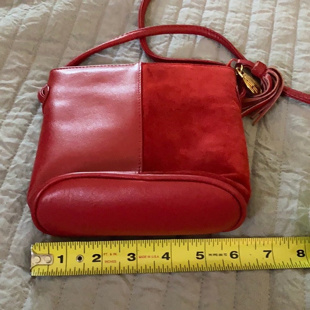 Anne Klein 2 small leather crossbody purse